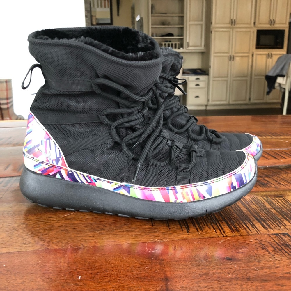Nike Roshe one hi boots 7.5